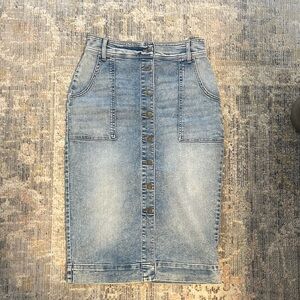 Evereve Blue Denim Skirt